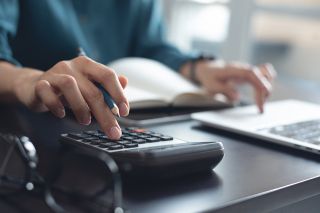 Zuverdienst während der Arbeitslosigkeit – massive Einschränkungen ab 1. Jänner 2026